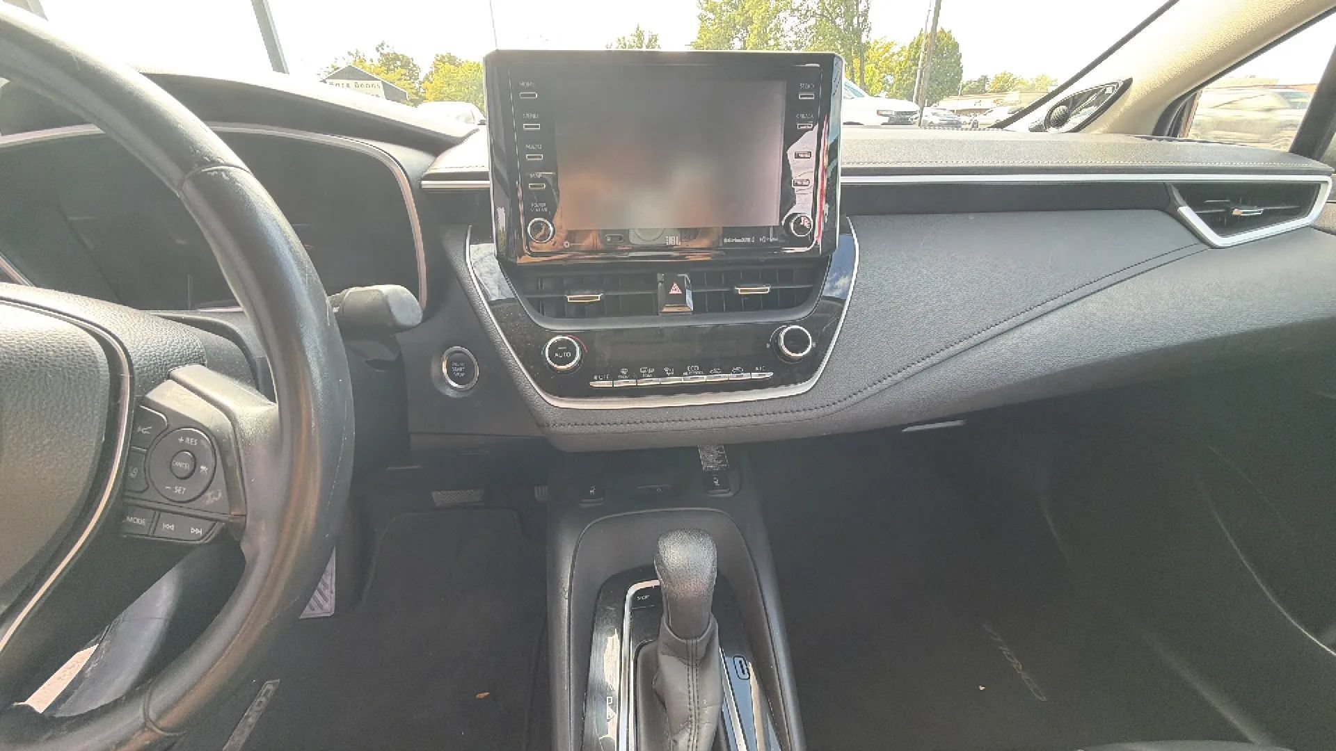 Used 2021 Toyota Corolla XLE w/ Carpet Mat Package (TMS) FWD image 26