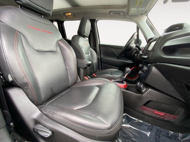 Used 2022 Jeep Renegade Trailhawk w/ Sun/Sound Group image 15