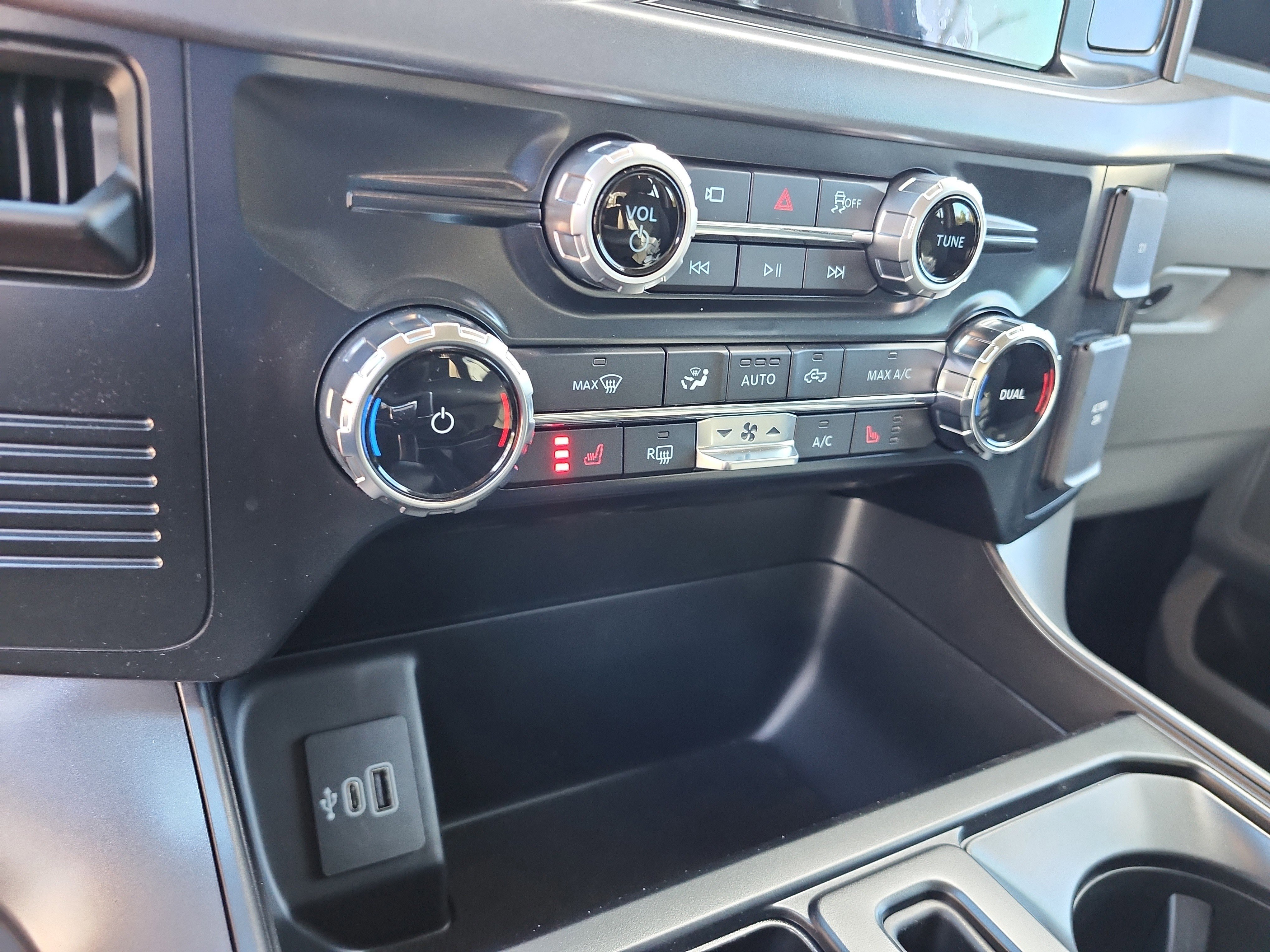 New 2025 Ford F150 Lightning XLT image 10