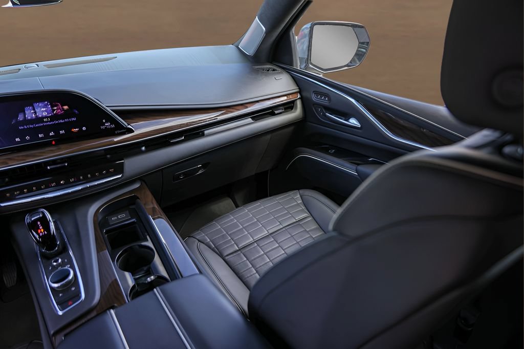 Certified 2024 Cadillac Escalade Sport Platinum AWD/4WD image 29