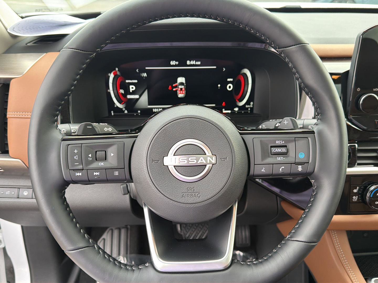 Used 2025 Nissan Pathfinder Platinum FWD image 22