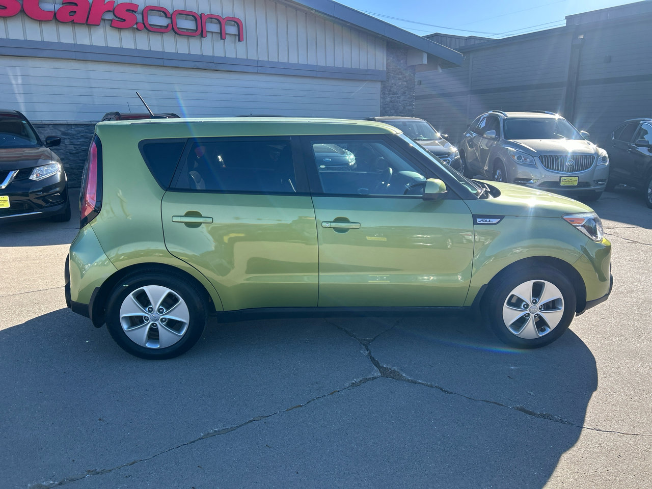 Used 2016 Kia Soul image 2