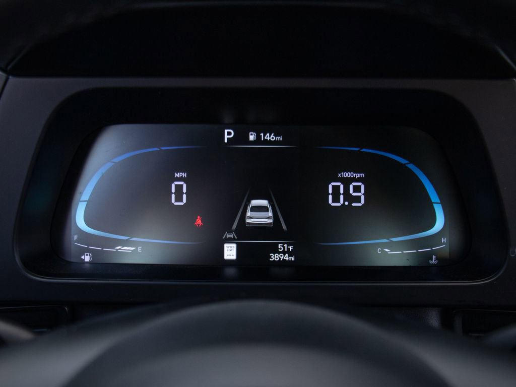 Used 2025 Hyundai Elantra Sport image 14