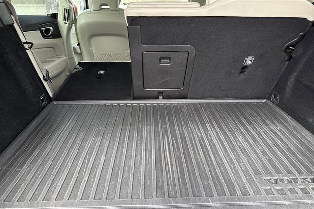 Certified 2023 Volvo XC60 T8 Ultimate image 15