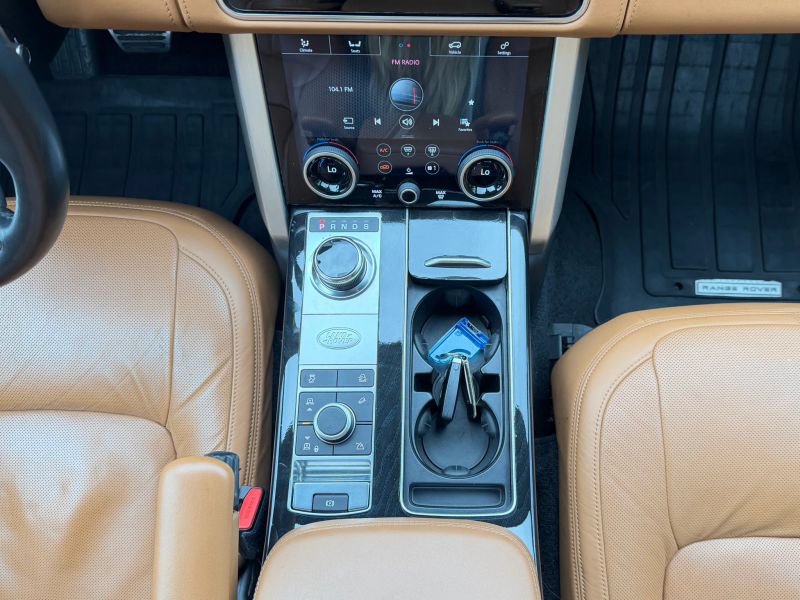 Used 2020 Land Rover Range Rover Autobiography AWD/4WD image 25