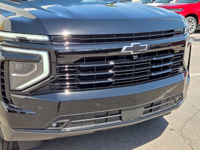 Certified 2026 Chevrolet Suburban RST w/ Advanced Technology Package AWD/4WD image 8
