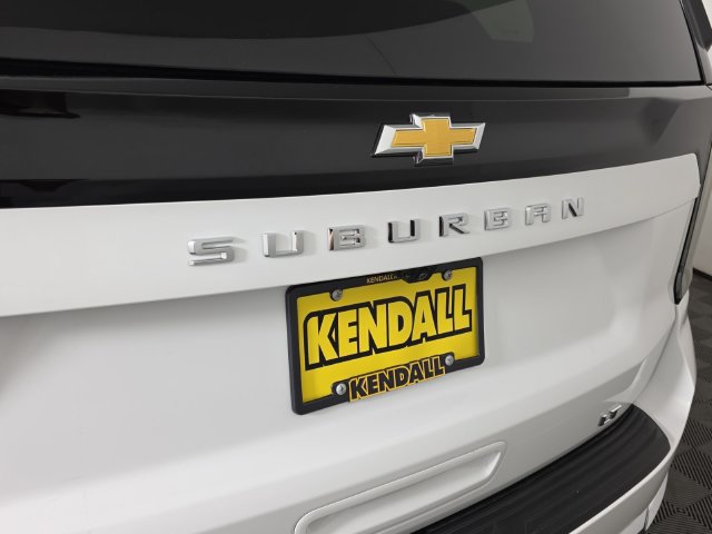 Certified 2026 Chevrolet Suburban LT w/ Comfort Package AWD/4WD image 11