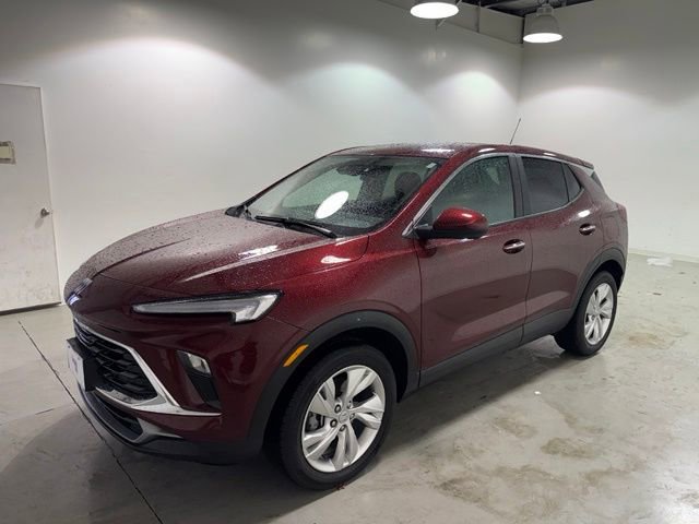 Used 2024 Buick Encore GX Preferred w/ Comfort Package AWD/4WD image 3