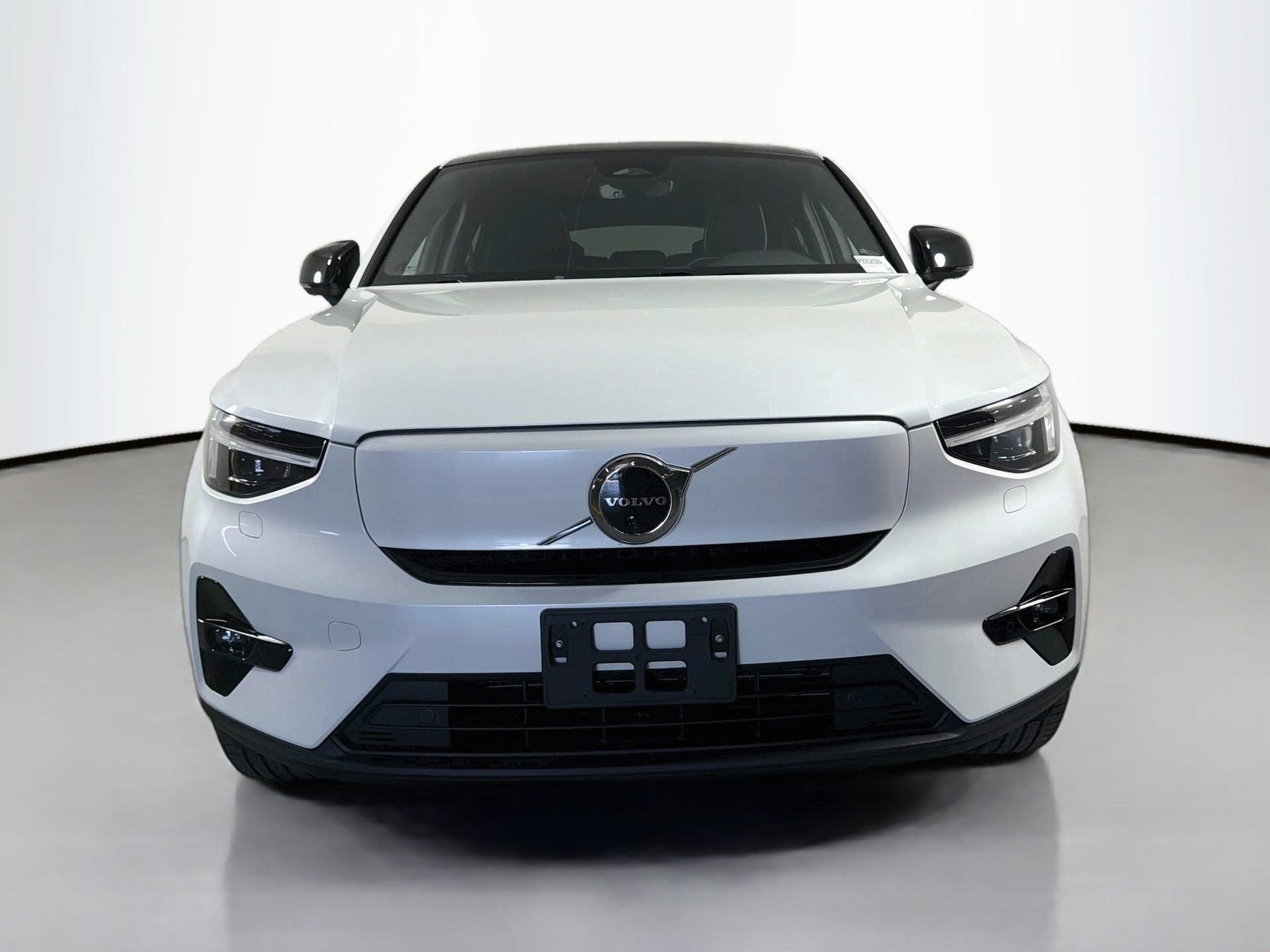 Certified 2023 Volvo C40 P8 Recharge Ultimate AWD/4WD image 2