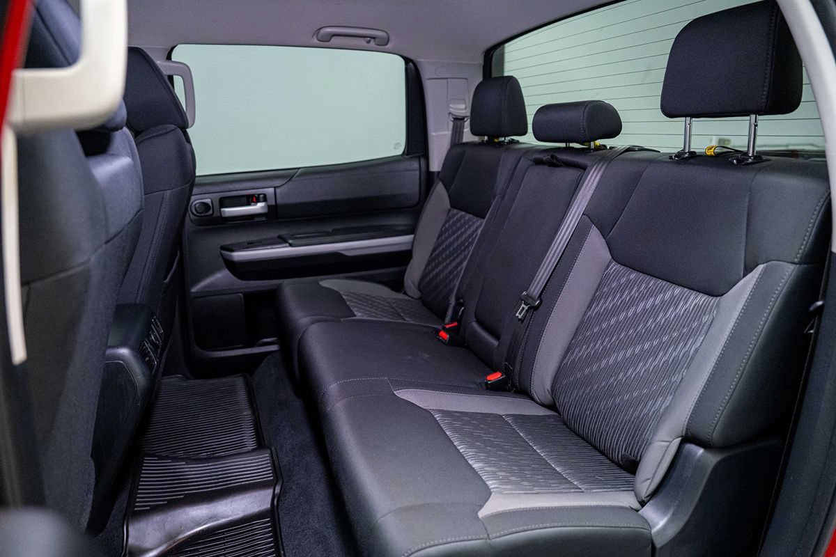 Used 2018 Toyota Tundra SR5 AWD/4WD image 17