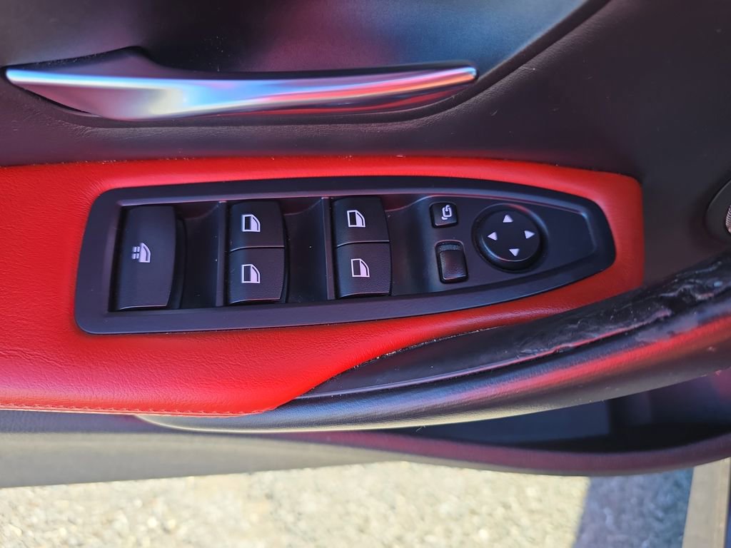 Used 2017 BMW M4 Convertible image 20