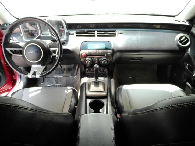 Used 2010 Chevrolet Camaro SS w/ RS Package RWD image 3