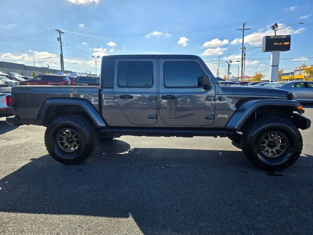 Used 2020 Jeep Gladiator Overland AWD/4WD image 5