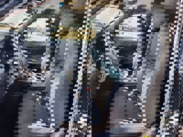 Used 2021 Toyota Venza LE w/ Carpet Mat Package (TMS) image 11