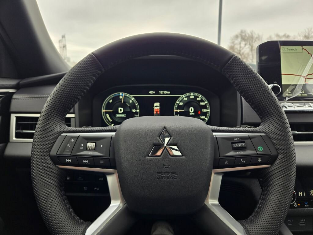 New 2025 Mitsubishi Outlander SEL Black Edition image 32