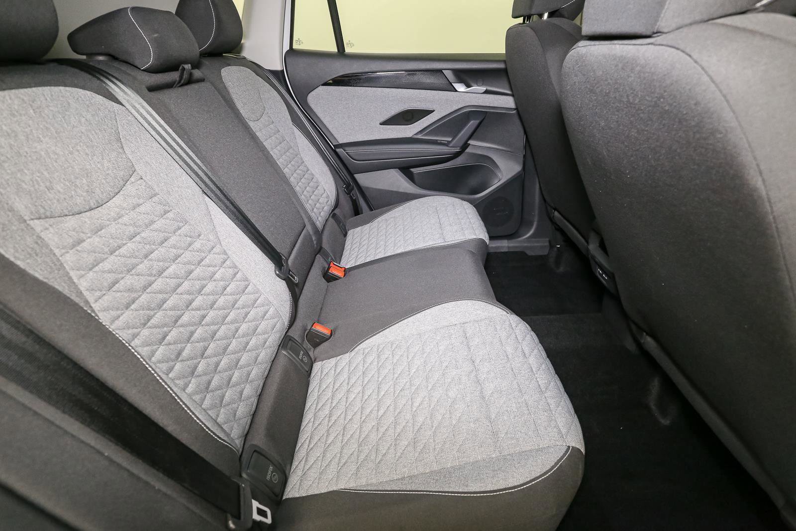 Used 2025 Volkswagen Tiguan S image 20