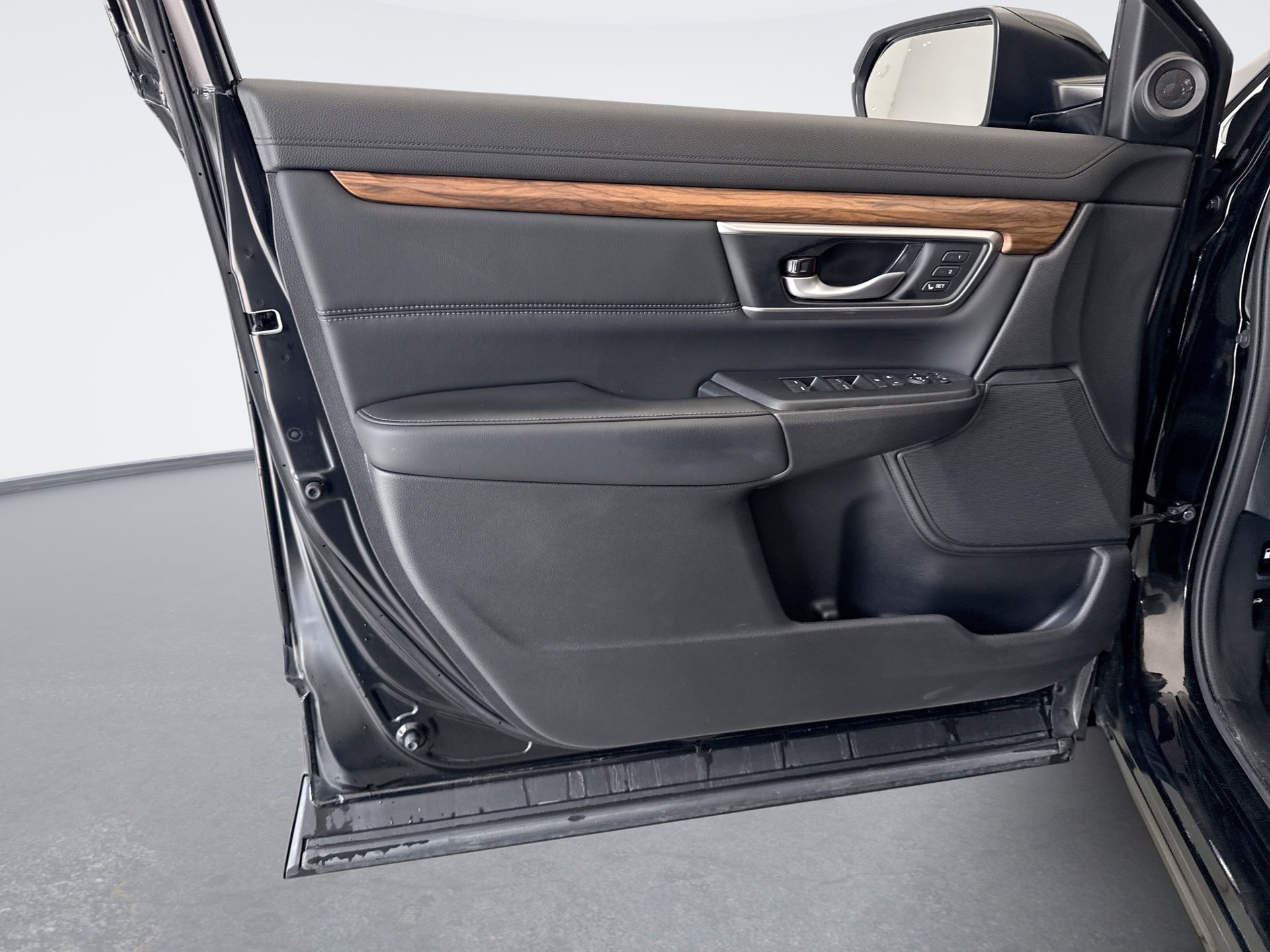 Used 2022 Honda CR-V EX-L image 9