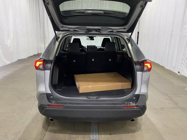 Certified 2021 Toyota RAV4 LE image 12