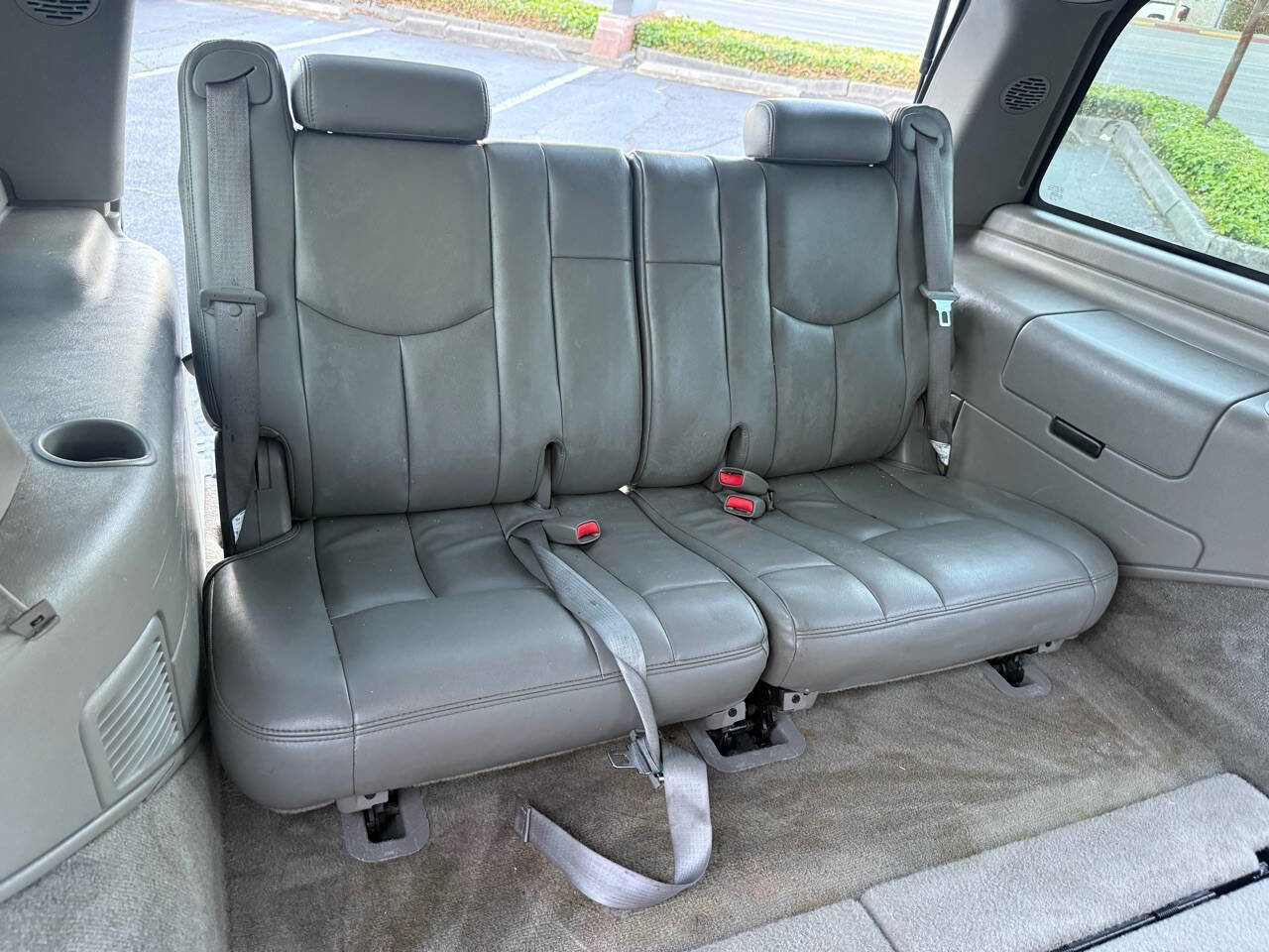 Used 2004 GMC Yukon SLT w/ 1SD Preferred Equipment Group image 11