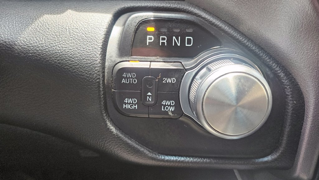 Used 2020 RAM 1500 Laramie w/ Sport Appearance Package AWD/4WD image 38