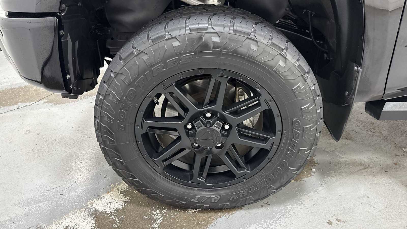 Certified 2017 Toyota Tundra SR5 image 10