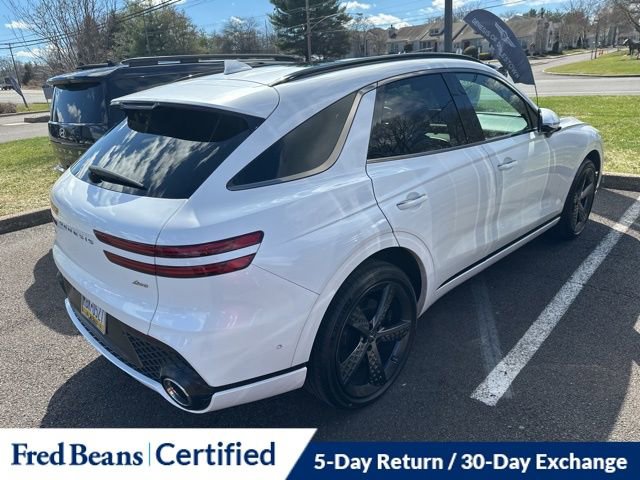 Used 2023 Genesis GV70 2.5T w/ Sport Prestige Package image 12