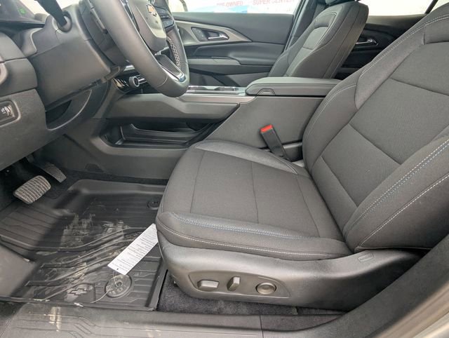 New 2026 Chevrolet Equinox EV LT w/ Comfort Package image 9