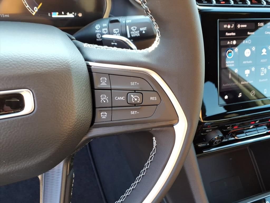 New 2025 Jeep Grand Cherokee L Altitude image 18