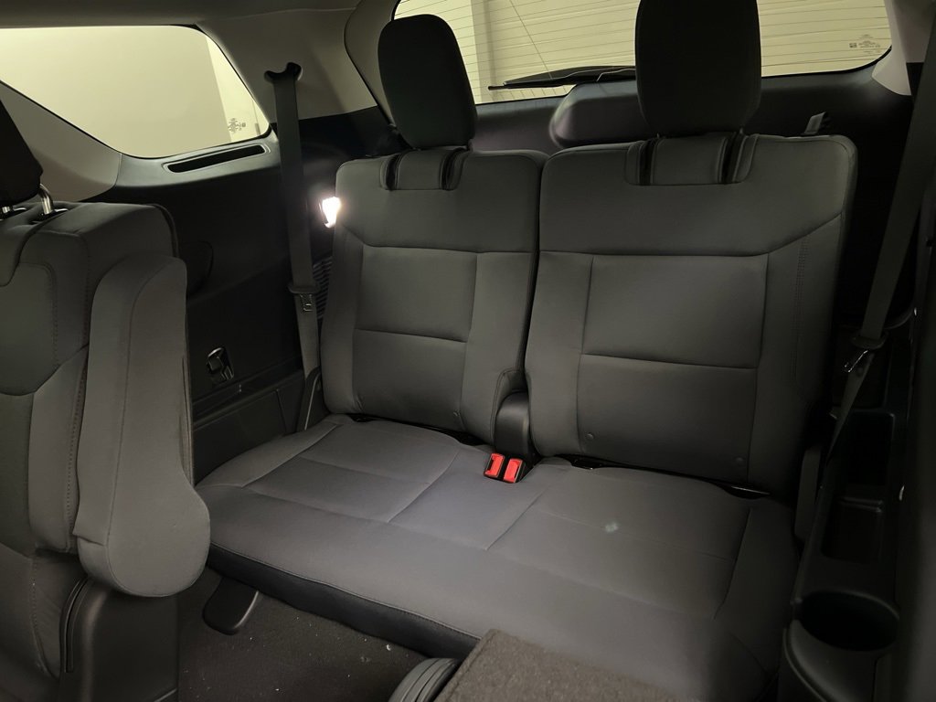 New 2025 Ford Explorer Active image 28