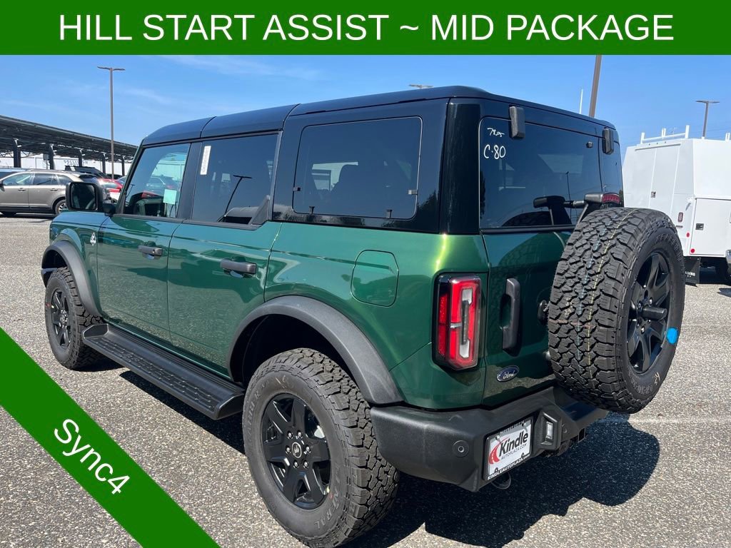 New 2025 Ford Bronco Outer Banks w/ Black Appearance Package image 24