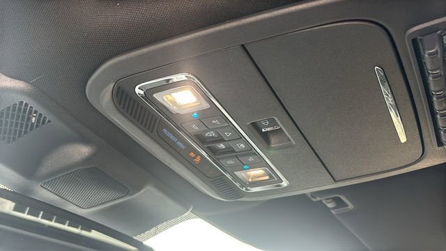 Used 2025 Ford F150 Raptor image 25