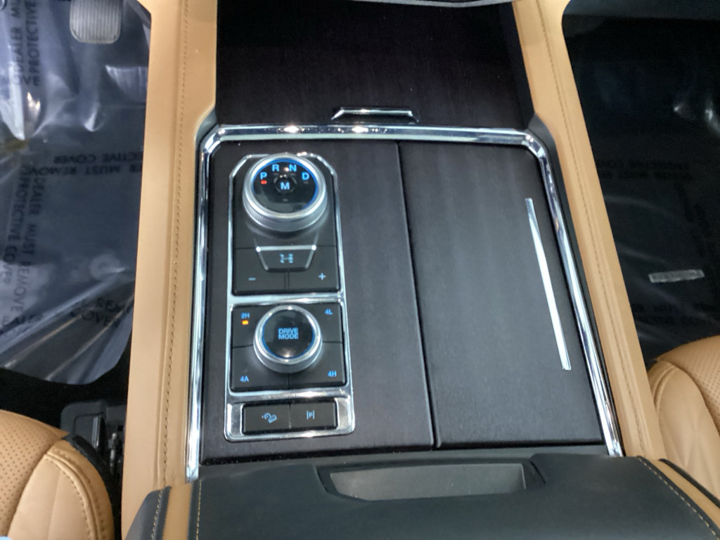 Used 2023 Ford Expedition Max Platinum AWD/4WD image 27
