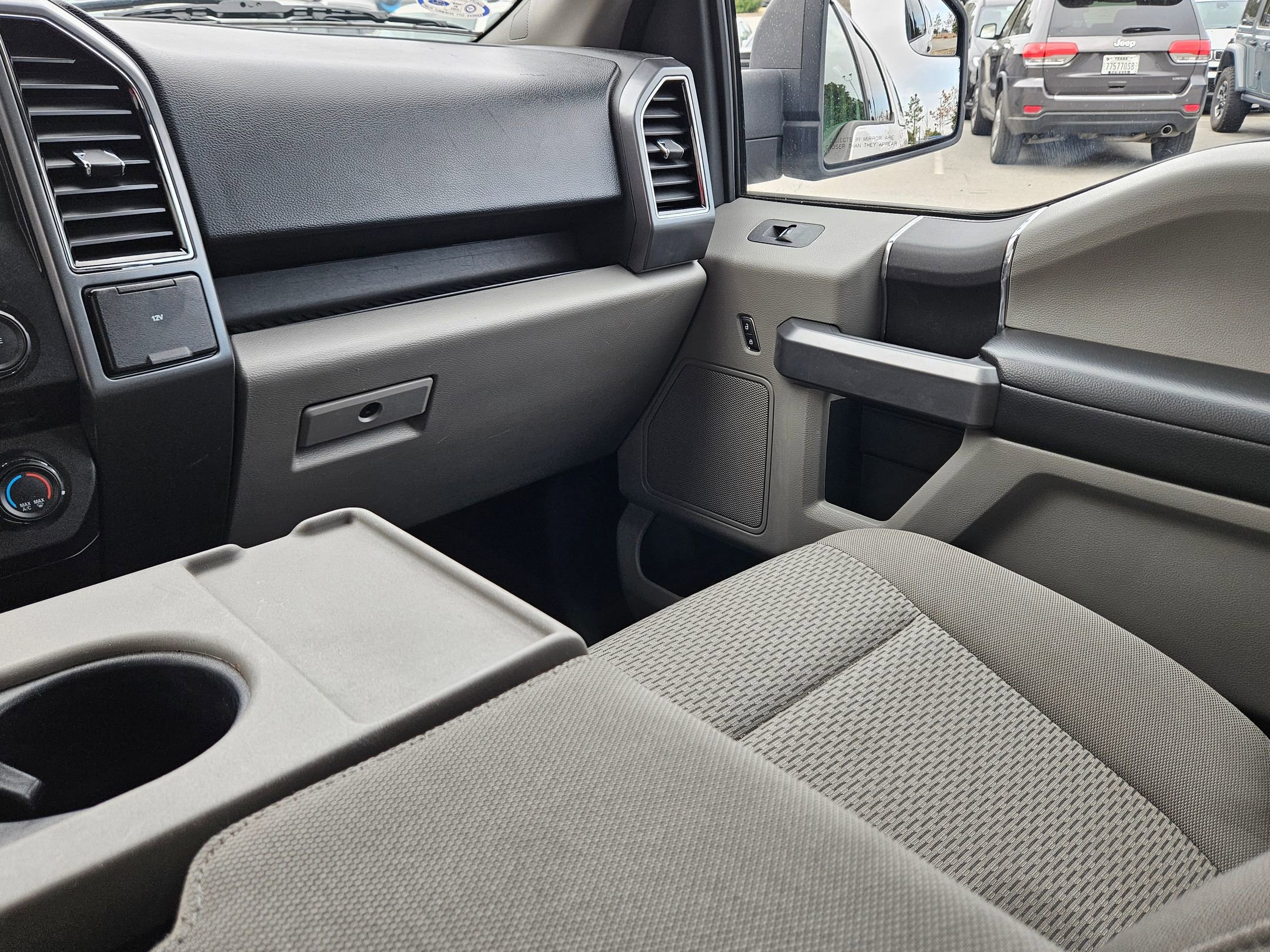 Used 2018 Ford F150 XLT image 11