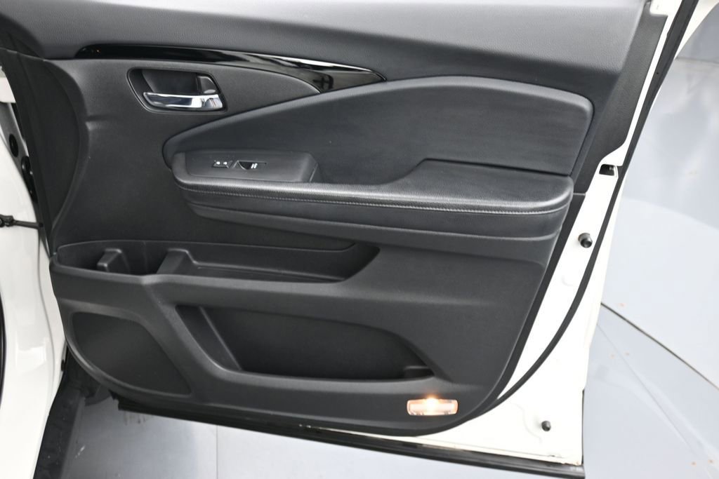 Used 2018 Honda Pilot Elite image 29