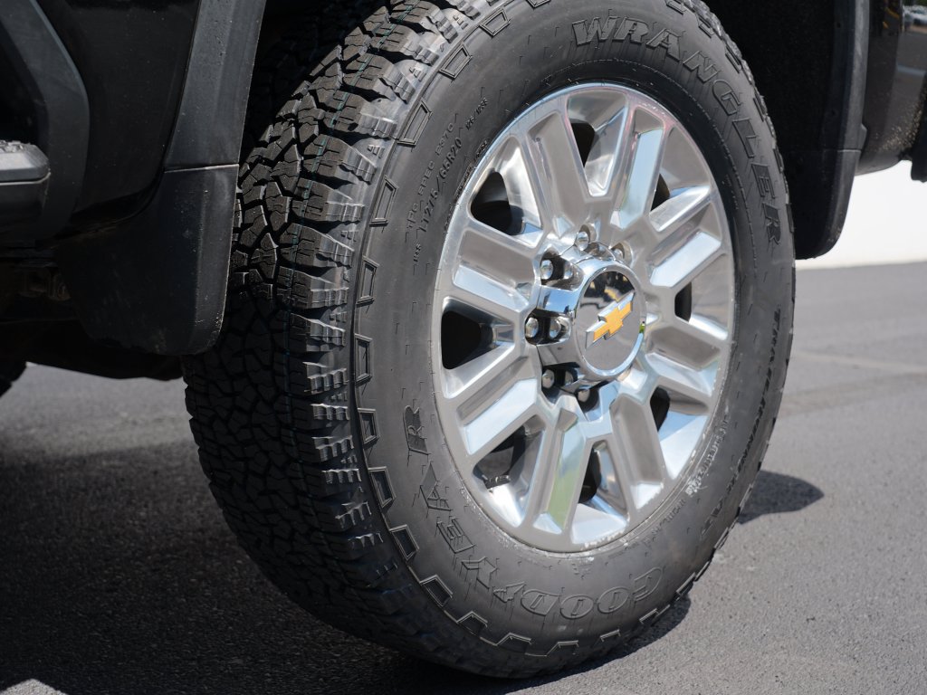 Certified 2025 Chevrolet Silverado 3500 High Country w/ High Country Premium Package AWD/4WD image 35
