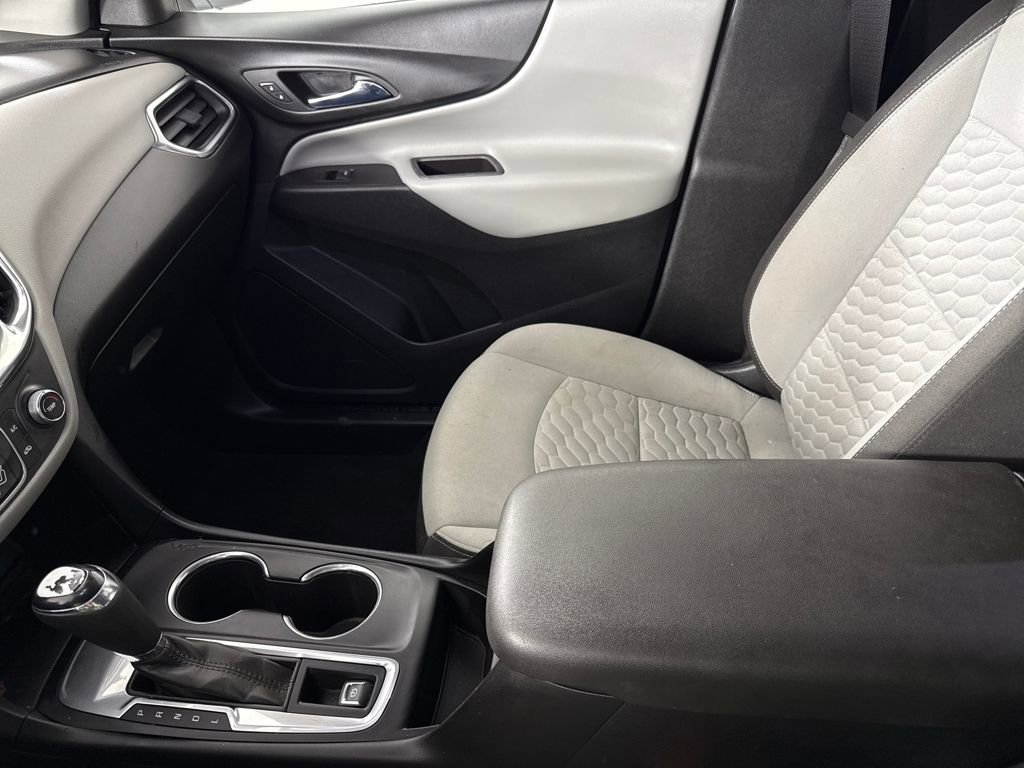 Used 2020 Chevrolet Equinox LT image 16