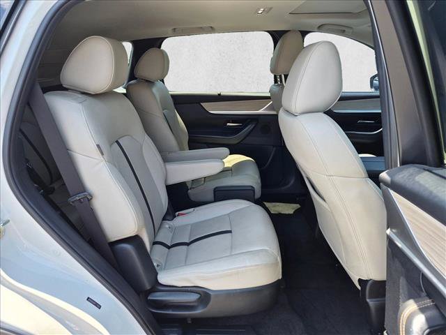 Used 2024 MAZDA CX-90 Plug-In Hybrid w/ Preferred AWD/4WD image 19