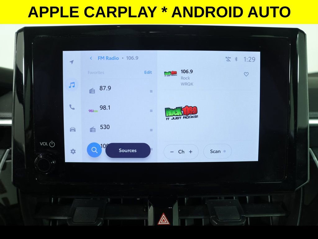 Used 2025 Toyota Corolla LE image 6