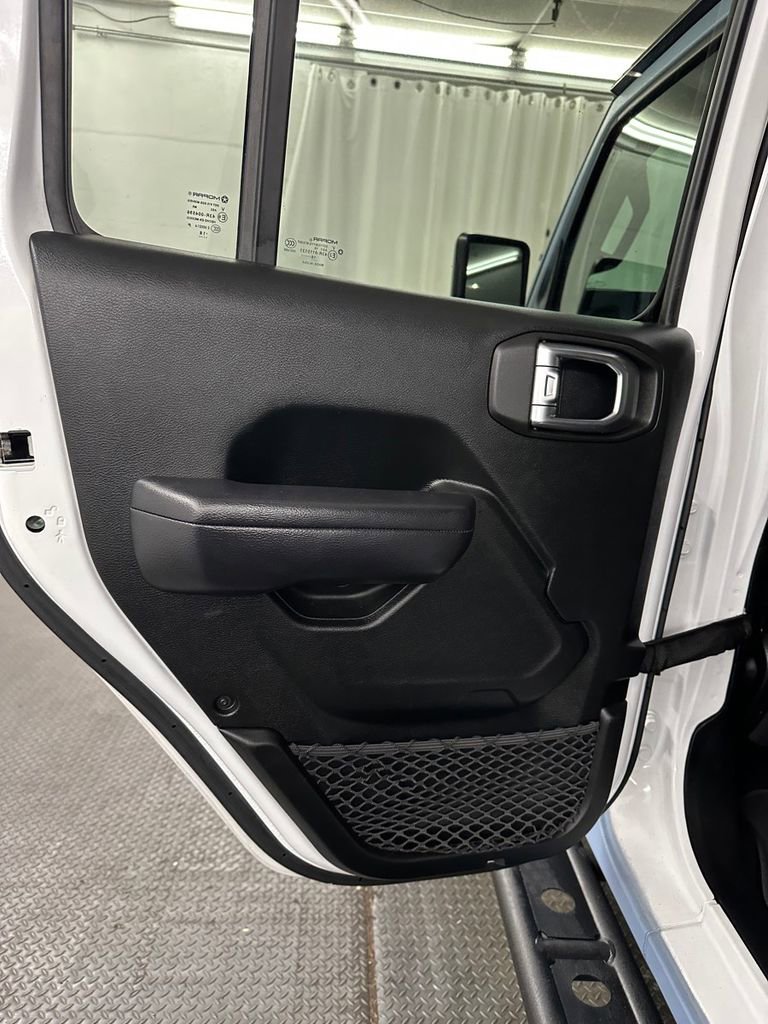 Used 2018 Jeep Wrangler Unlimited Sport S image 21