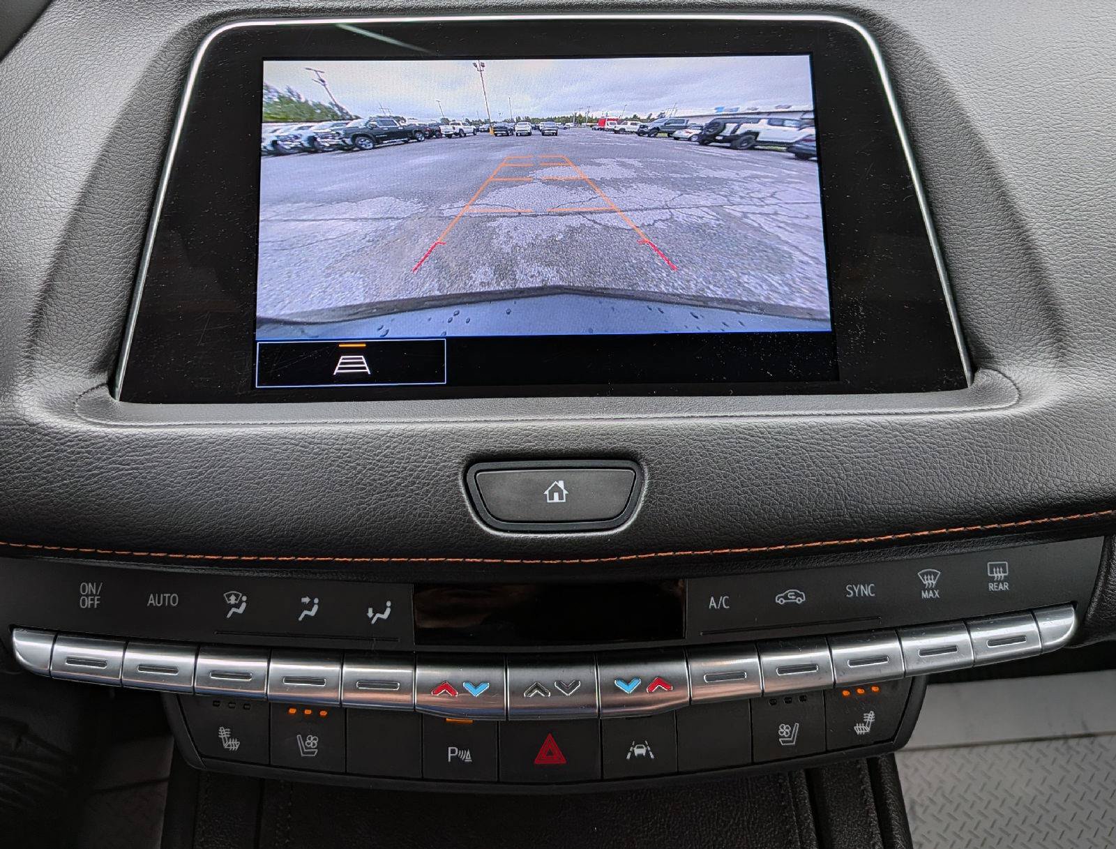 Used 2023 Cadillac XT4 Sport AWD/4WD image 17