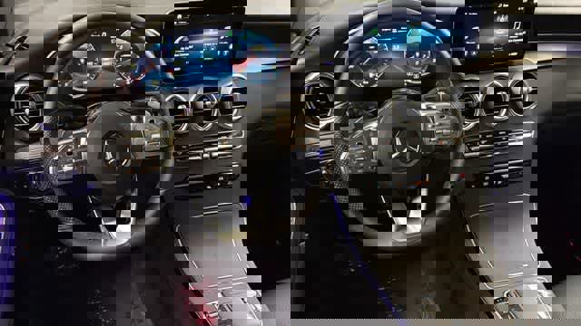 Used 2022 Mercedes-Benz GLC 300 4MATIC image 25