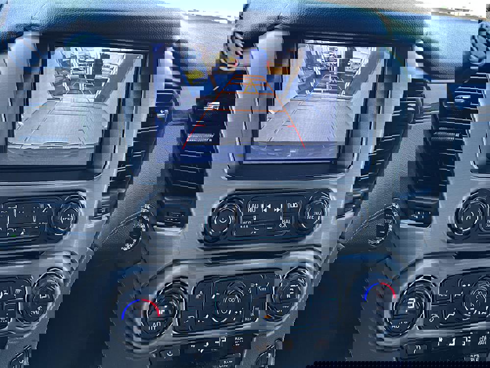 Used 2017 GMC Yukon XL Denali w/ Open Road Package image 18