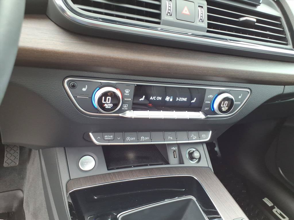Used 2023 Audi Q5 2.0T Premium AWD/4WD image 19