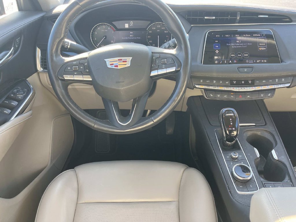 Certified 2023 Cadillac XT4 Premium Luxury w/ Enhanced Visibility Package FWD image 13