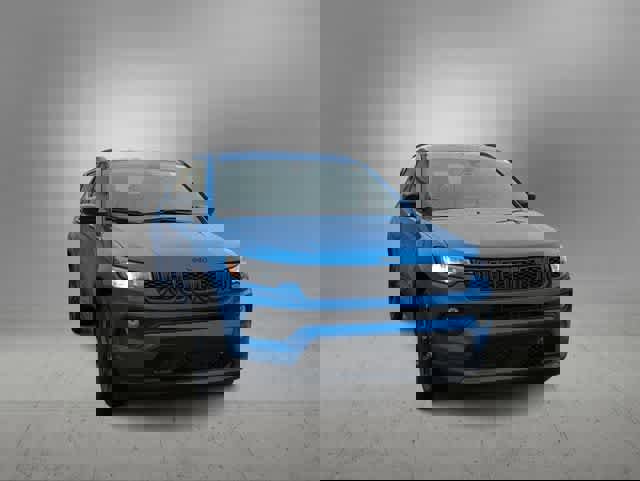 New 2026 Jeep Compass Latitude image 2