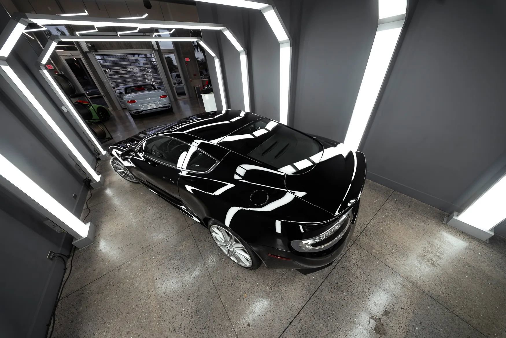 Used 2009 Aston Martin DBS Coupe 2D image 10