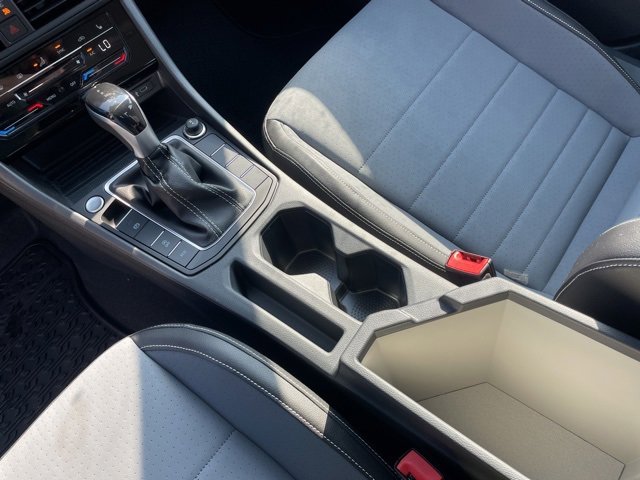 New 2026 Volkswagen Jetta SE image 9