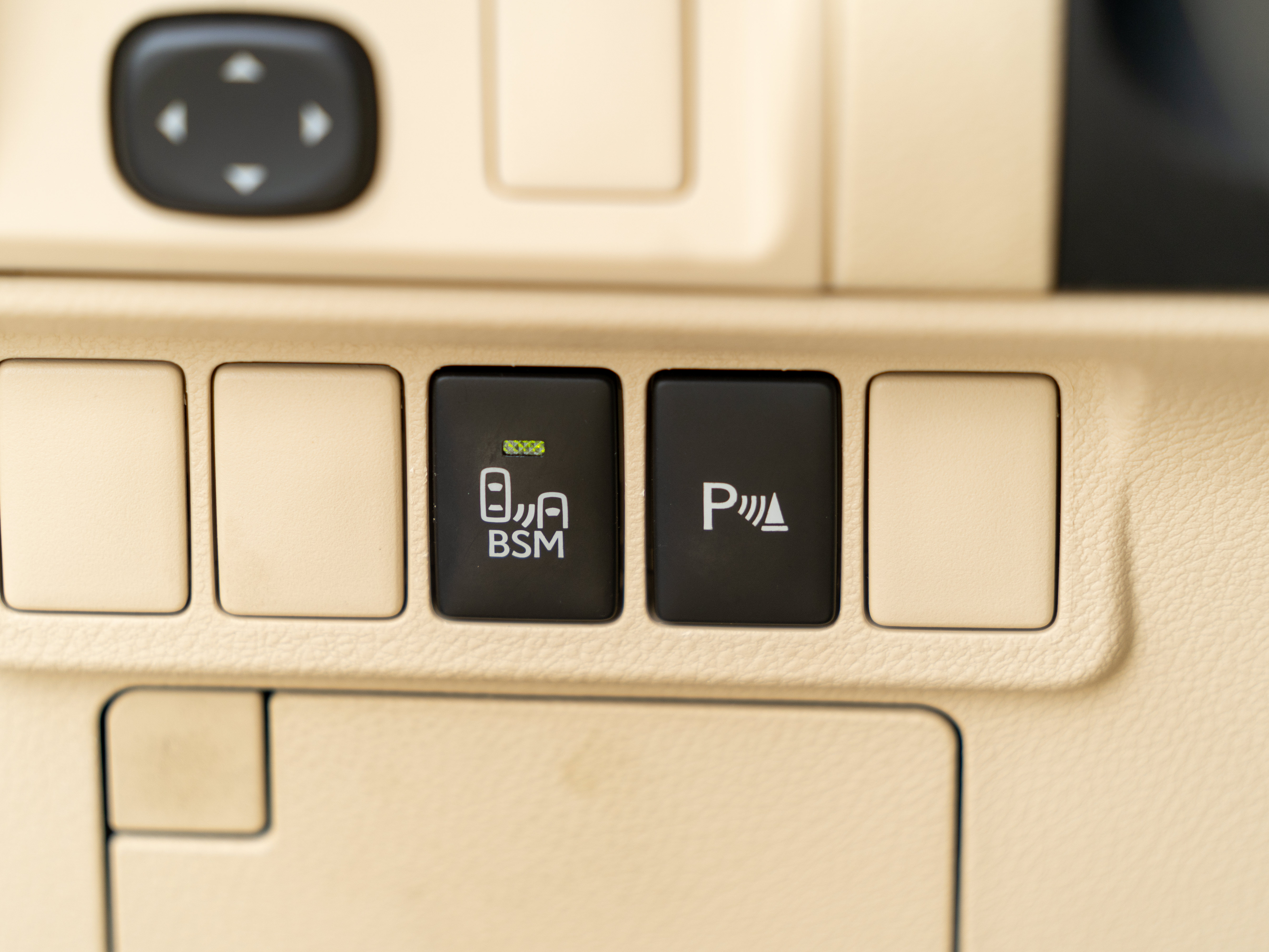 Used 2013 Lexus ES 350 w/ Luxury Pkg FWD image 17