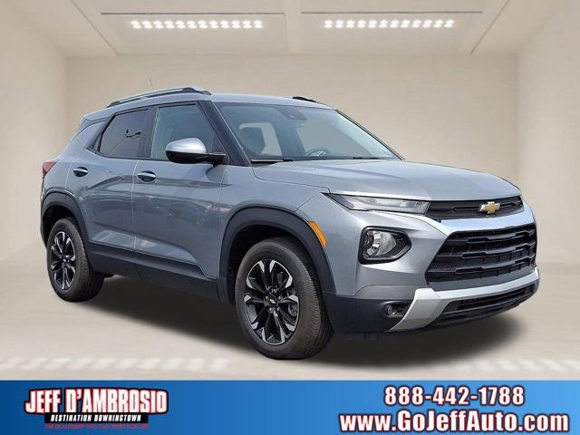 Used 2023 Chevrolet TrailBlazer LT w/ Convenience Package FWD image 1