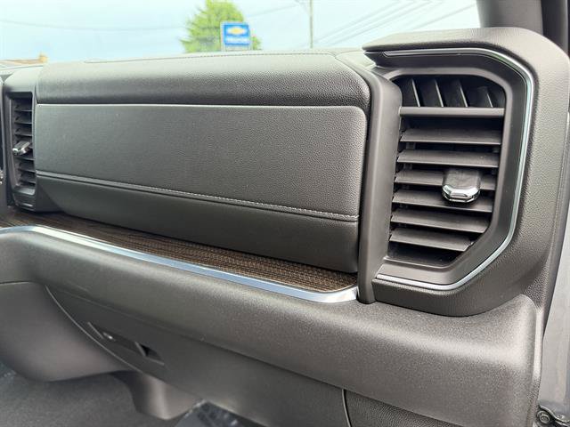 Used 2024 Chevrolet Silverado 1500 LT AWD/4WD image 15
